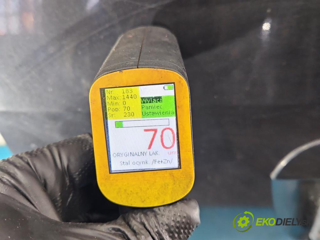 Opel Zafira A 1999-2005 1.8 16V 125 hp manual 92 kW 1796 cm3 5- zadní kufrové dveře  (Zadní kapota (kufr))