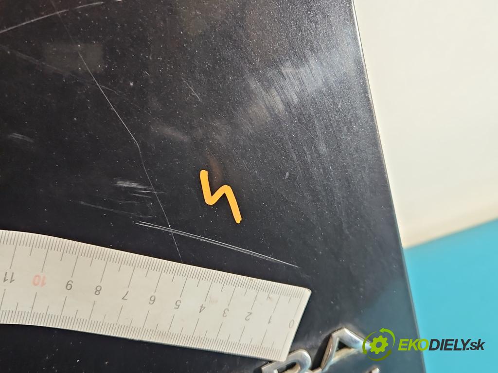 Opel Zafira A 1999-2005 1.8 16V 125 hp manual 92 kW 1796 cm3 5- zadní kufrové dveře  (Zadní kapota (kufr))