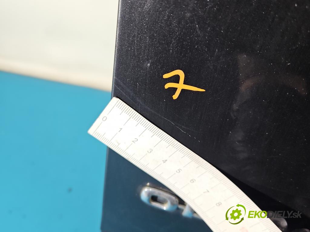 Opel Zafira A 1999-2005 1.8 16V 125 hp manual 92 kW 1796 cm3 5- zadní kufrové dveře  (Zadní kapota (kufr))