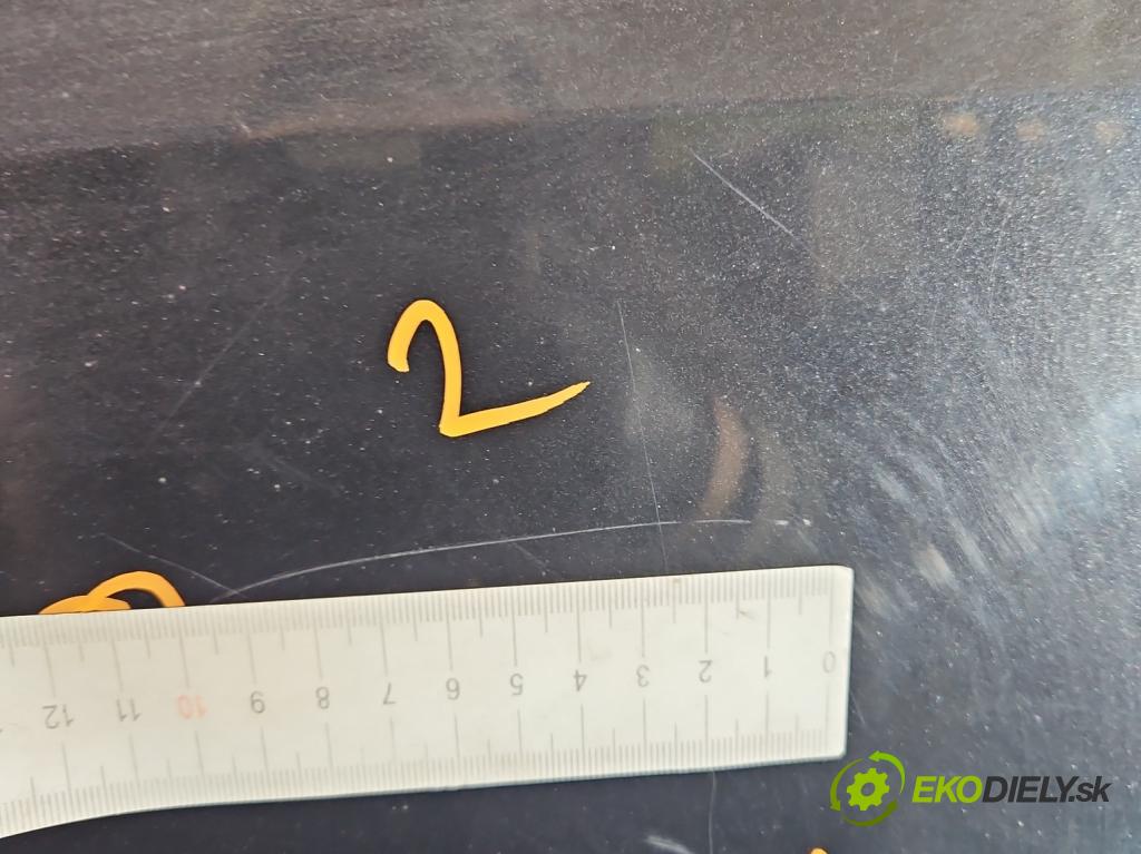 Opel Zafira A 1999-2005 1.8 16V 125 hp manual 92 kW 1796 cm3 5- zadní kufrové dveře  (Zadní kapota (kufr))