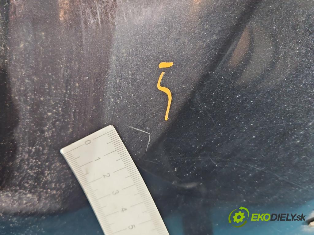 Opel Zafira A 1999-2005 1.8 16V 125 hp manual 92 kW 1796 cm3 5- zadní kufrové dveře  (Zadní kapota (kufr))