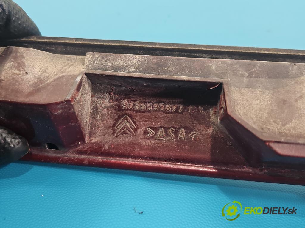Citroen Xsara Picasso 2.0 HDI 90 hp manual 66 kW 1997 cm3 5- klika kufrových dveří zadní 9635595877