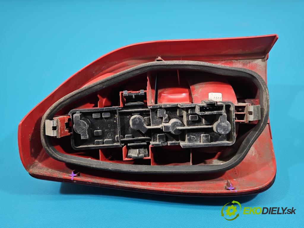 Citroen Xsara Picasso 2.0 HDI 90 hp manual 66 kW 1997 cm3 5- světlo zadní pravé 9631563980 (Klika dveří ostatní)
