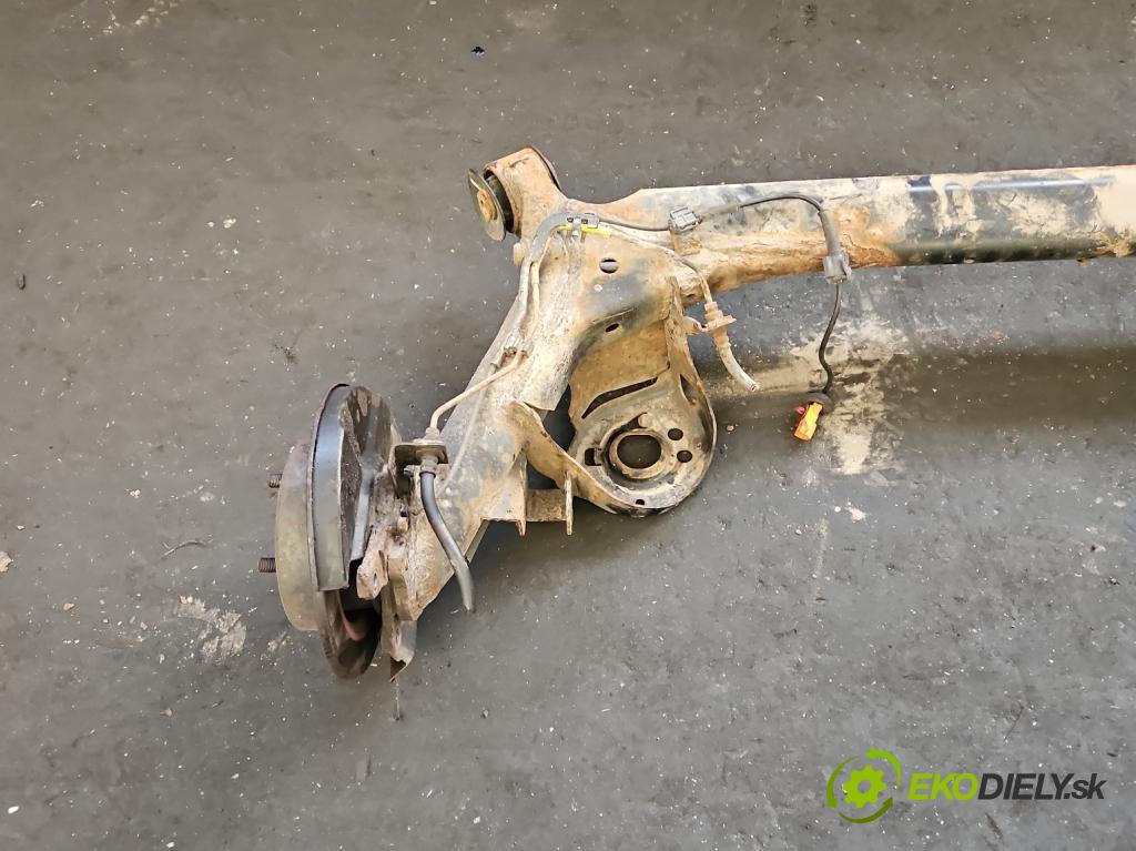 Honda Jazz II 2002-2008 1.2b 77 hp manual 57 kW 1246 cm3 5- zadní výztuha  (Zadní výztuha)