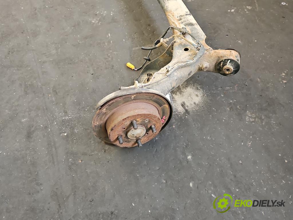 Honda Jazz II 2002-2008 1.2b 77 hp manual 57 kW 1246 cm3 5- zadní výztuha  (Zadní výztuha)