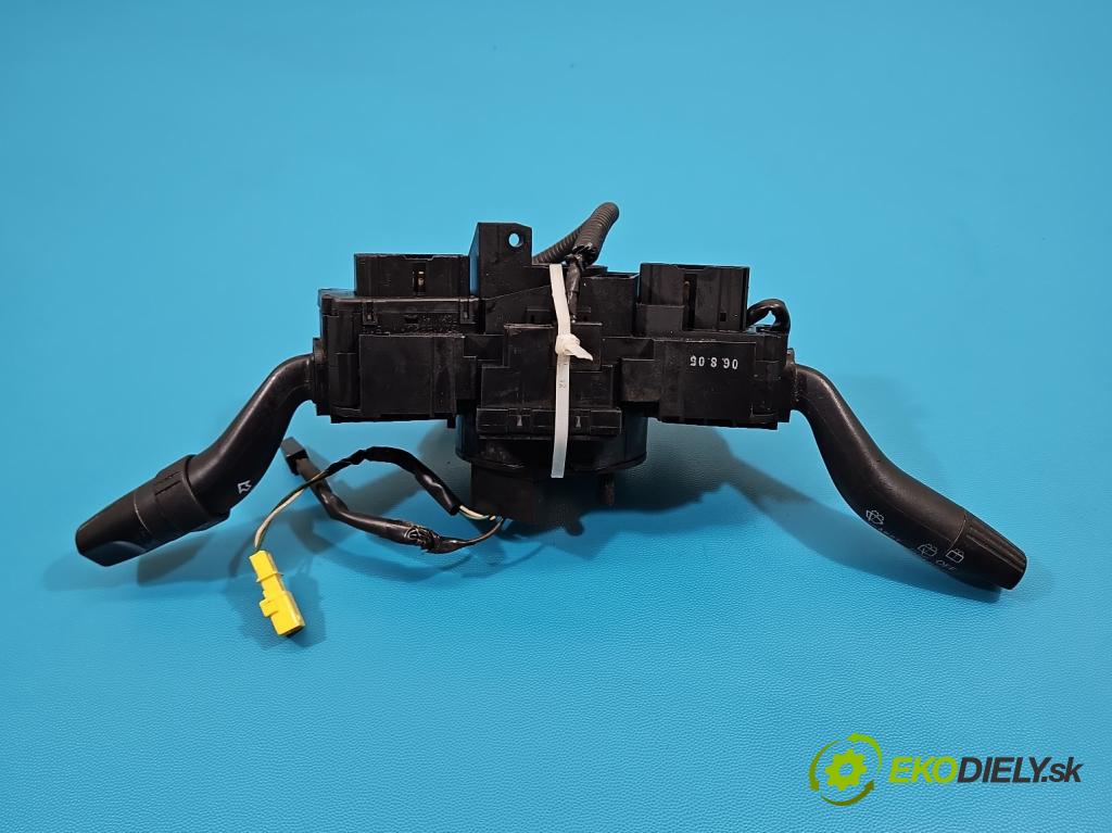 Honda Jazz II 2002-2008 1.2b 77 HP manual 57 kW 1246 cm3 5- prepínač komplex:  (Prepínacie páčky pod volantom)