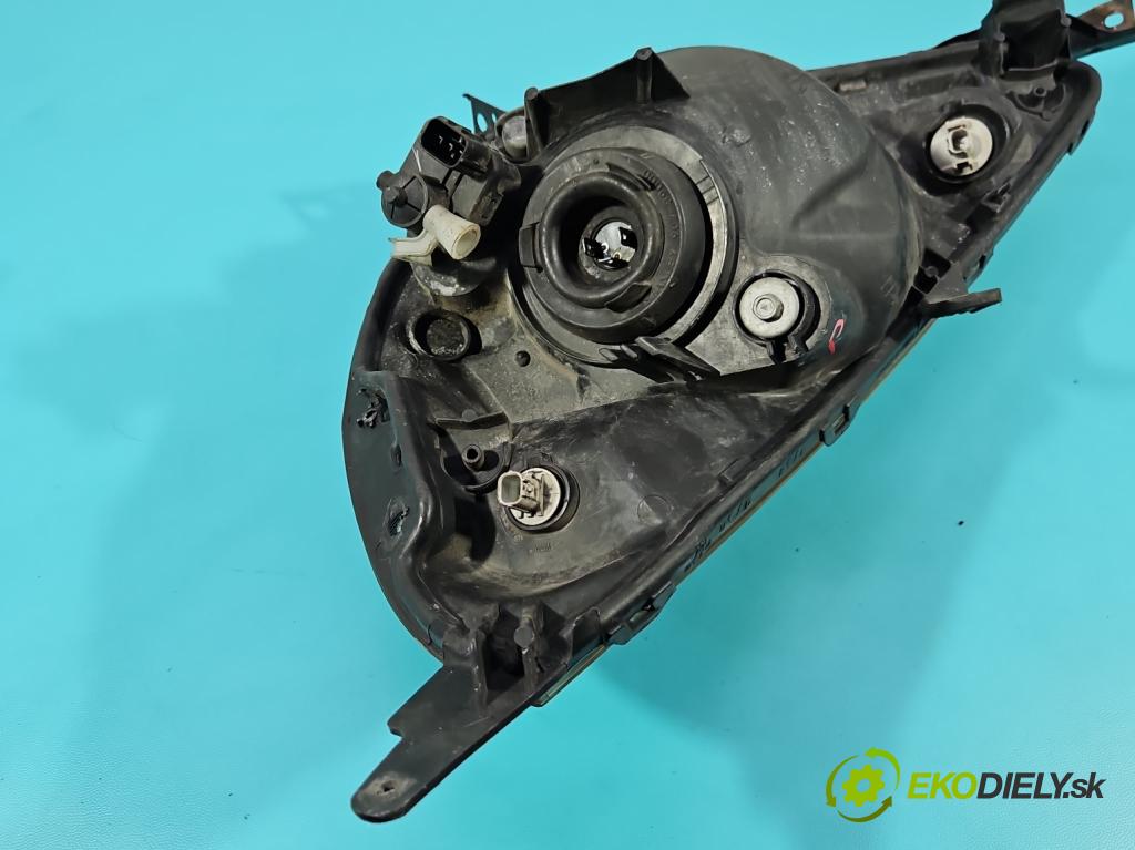 Honda Jazz II 2002-2008 1.2b 77 HP manual 57 kW 1246 cm3 5- Reflektor: pravý  (Svetlo predné pravé)