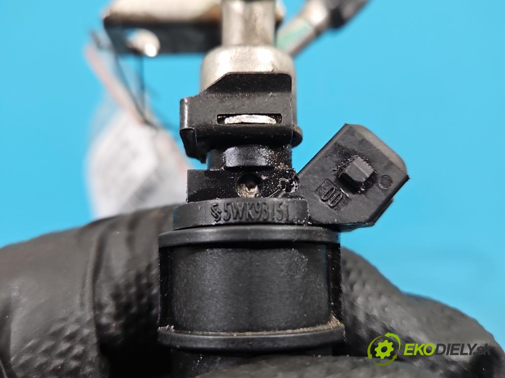 Opel Zafira A 1999-2005 1.8 16V 125 HP manual 92 kW 1796 cm3 5- vstrek 90536149 (Vstrekovač paliva)