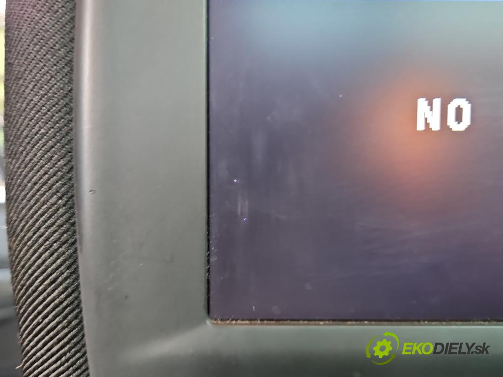 Peugeot 5008 I 2009-2017 2.0 HDI 150 hp manual 110 kW 1997 cm3 5- Opěrka hlavy: sedadlo: