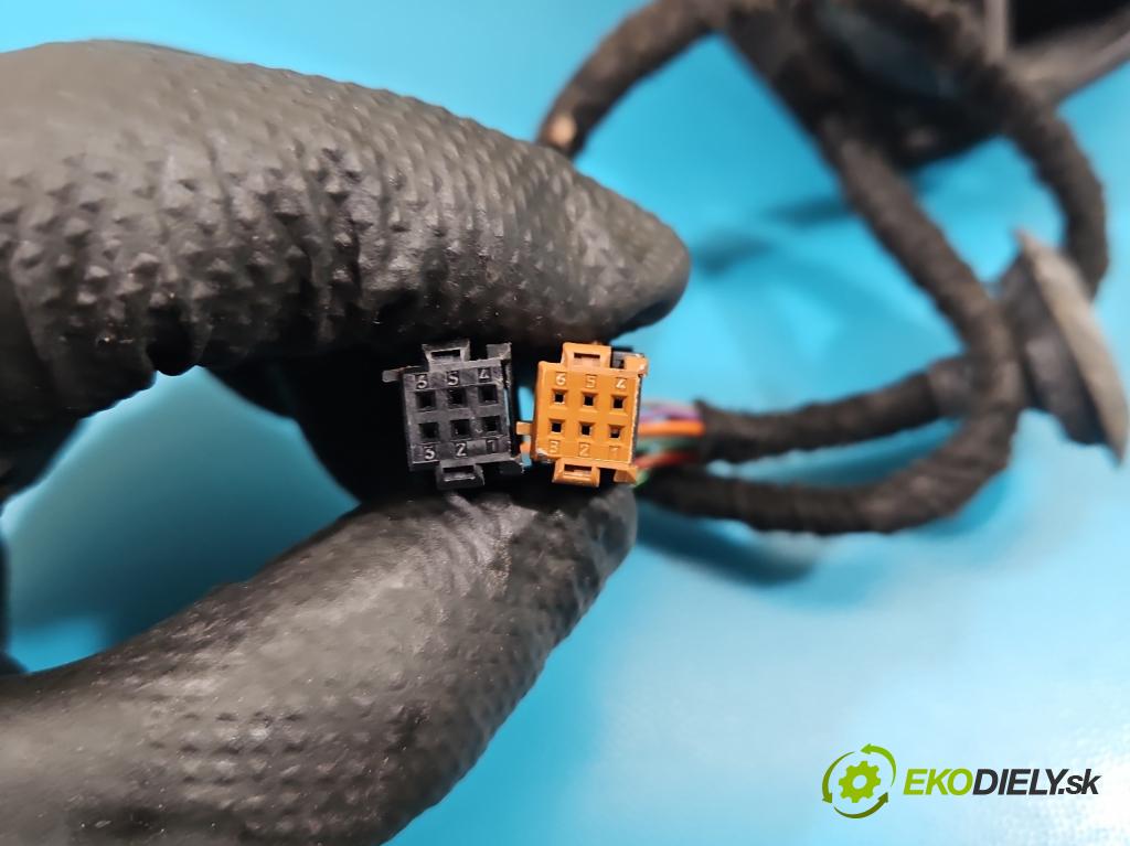 Peugeot 5008 I 2009-2017 2.0 HDI 150 hp manual 110 kW 1997 cm3 5- zpětné zrcátko levé  (Klika dveří ostatní)