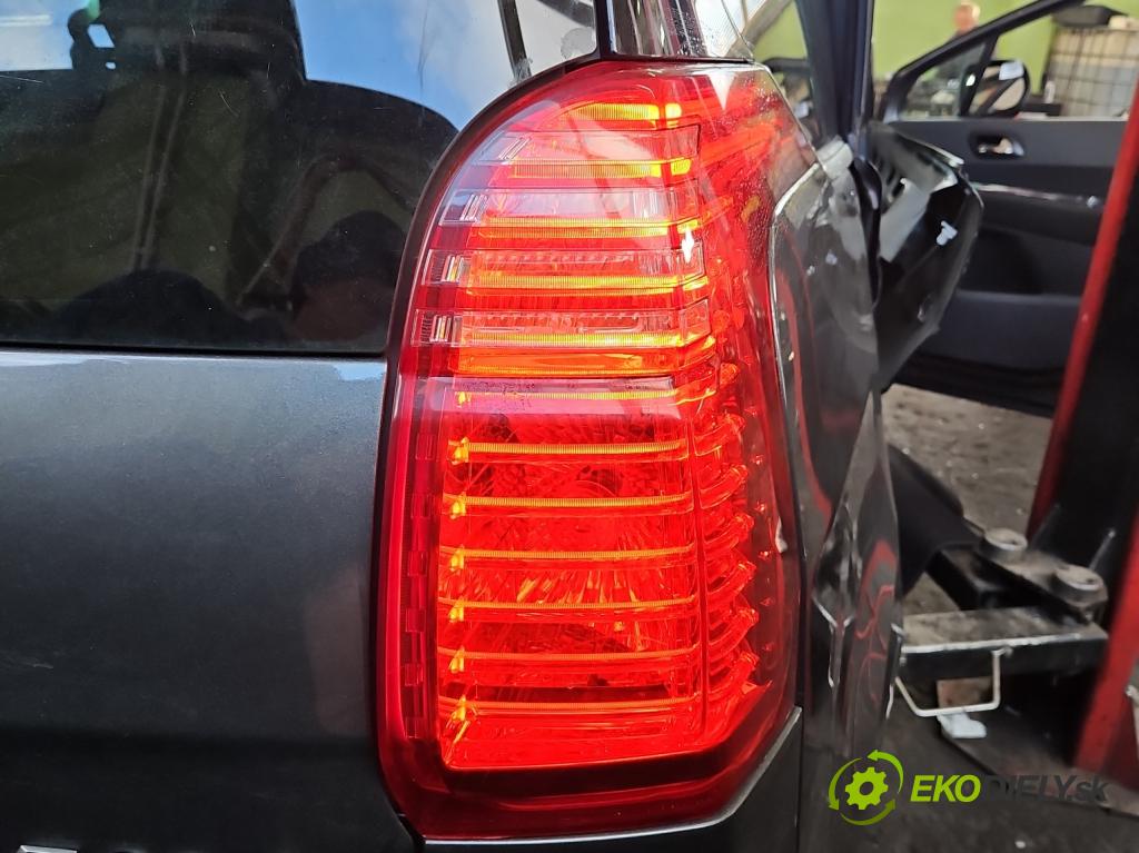 Peugeot 5008 I 2009-2017 2.0 HDI 150 hp manual 110 kW 1997 cm3 5- světlo zadní pravé  (Klika dveří ostatní)