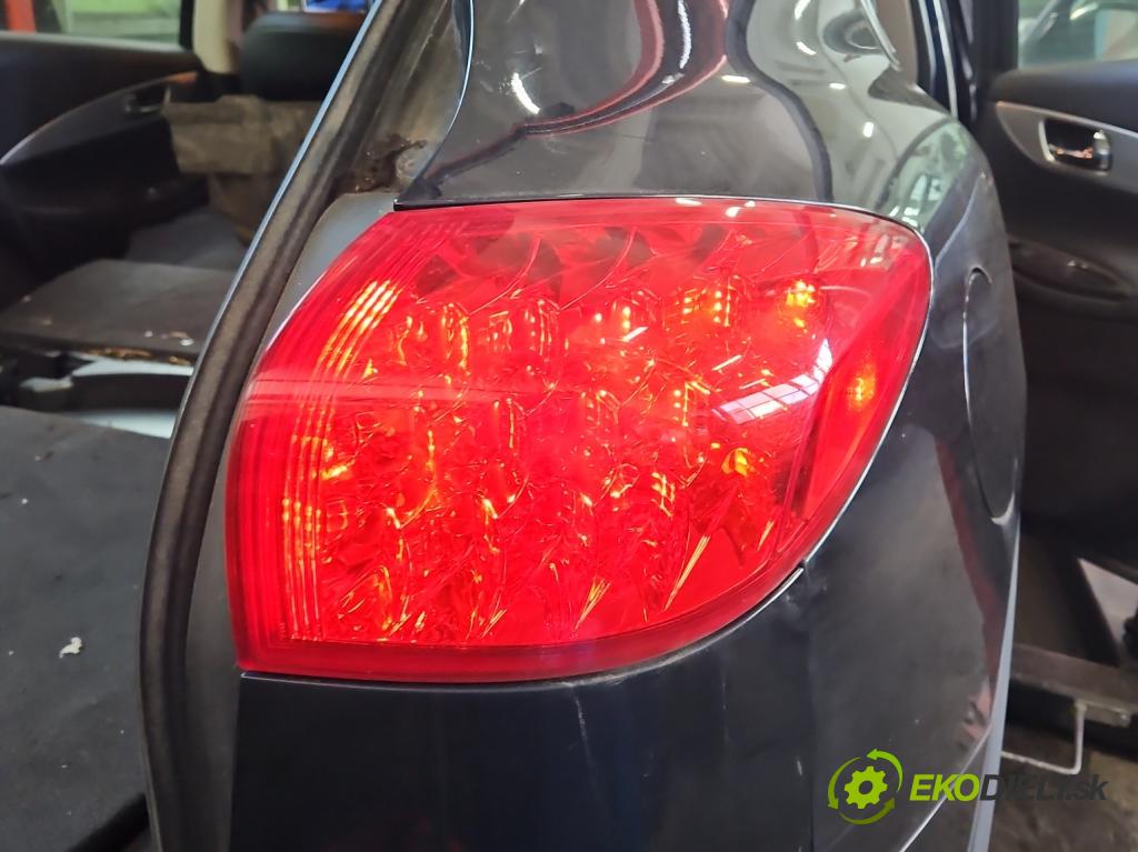 Infiniti QX50 2013-2015 3.7 V6 320KM automatic 235 kW 3696 cm3 5- světlo zadní pravé P7008 (Klika dveří ostatní)