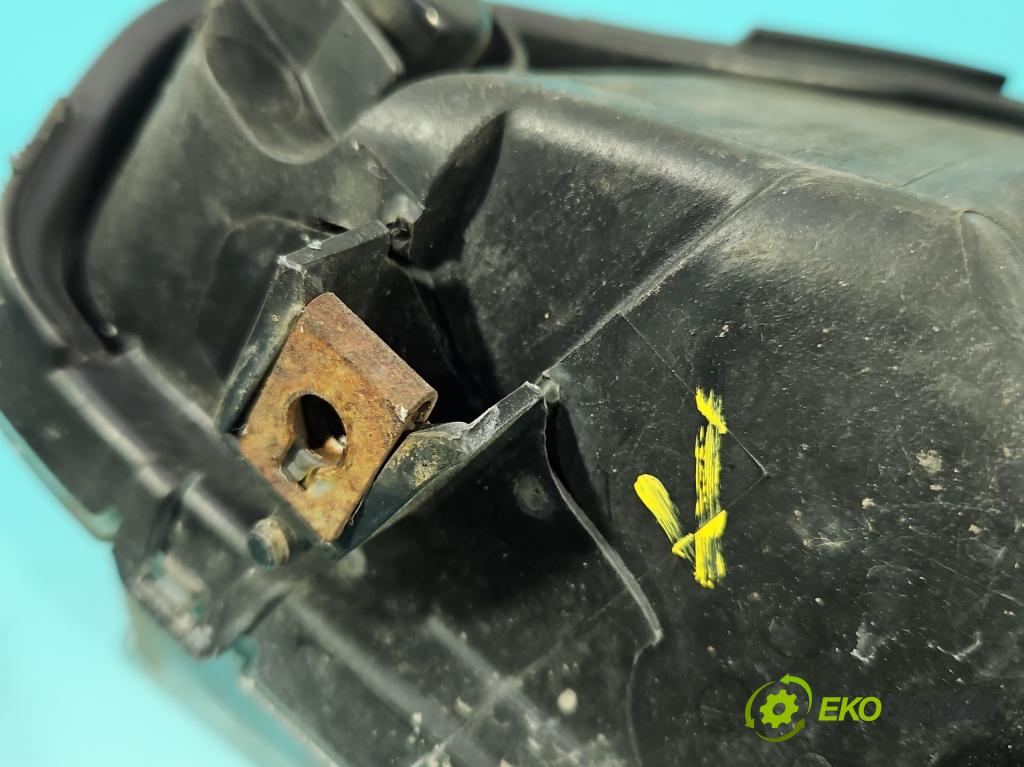 Honda Civic VIII 2006-2011 1.4 16V 95 HP automatic 70 kW 1339 cm3 4- Reflektor: pravý  (Svetlo predné pravé)