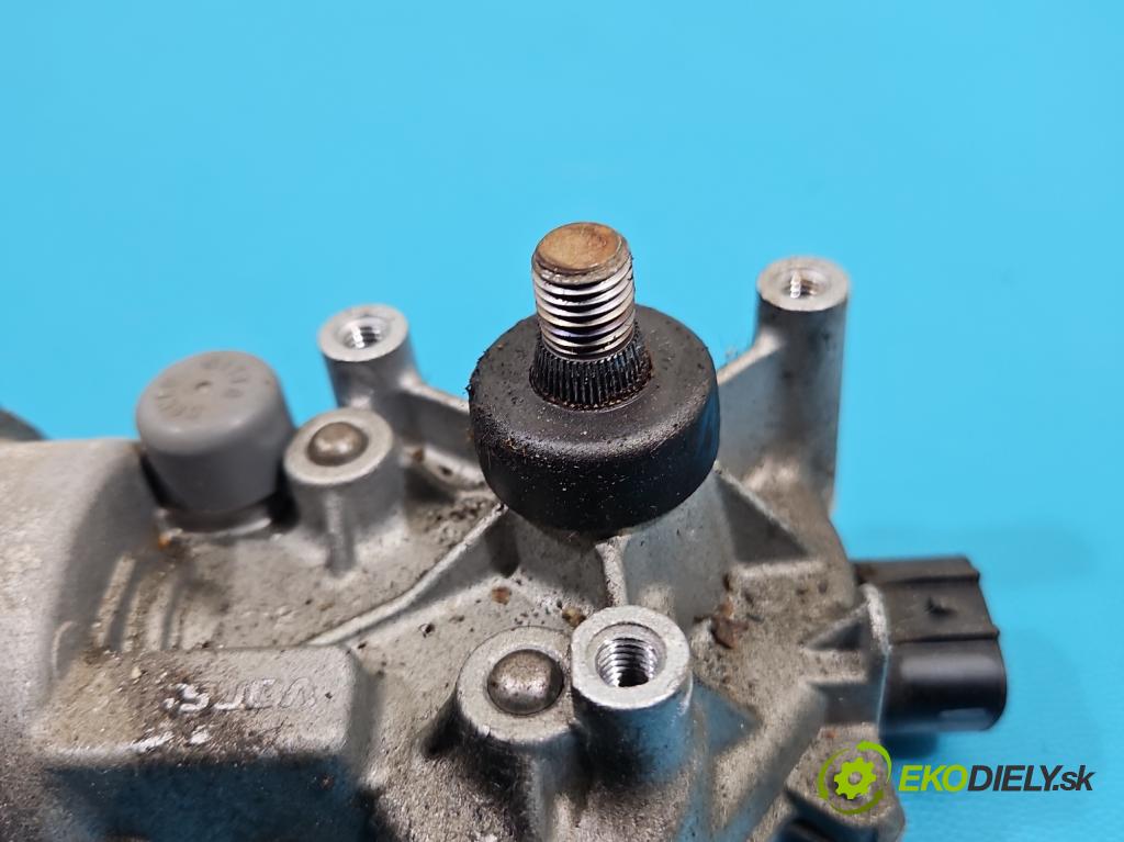 Honda Civic VIII 2006-2011 1.4 16V 95 HP automatic 70 kW 1339 cm3 4- motor stieračov predné