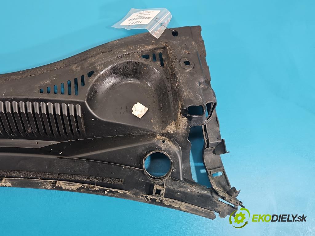 Suzuki SX4 I 2006-2014 1.6b 120 HP manual 88 kW 1586 cm3 5- torpédo 72331-79J1 (Torpédo (plast pod čelným sklom))