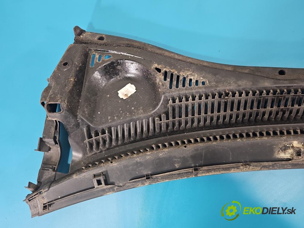 Suzuki SX4 I 2006-2014 1.6b 120 HP manual 88 kW 1586 cm3 5- torpédo 72331-79J1 (Torpédo (plast pod čelným sklom))