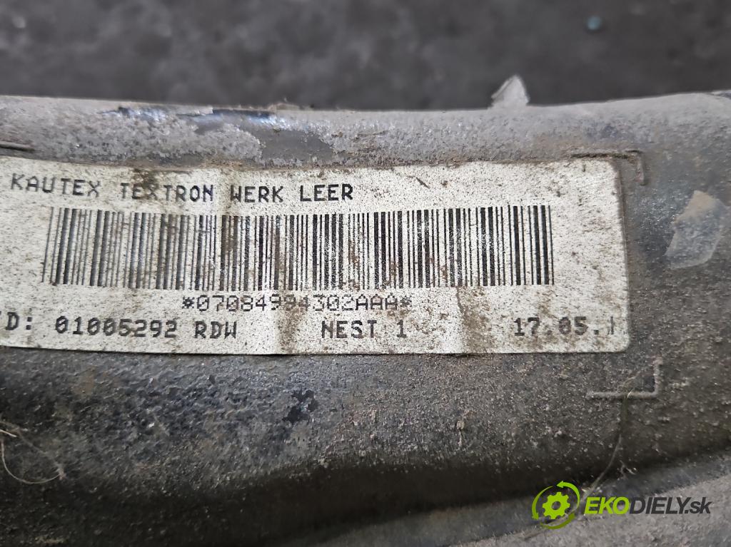 Vw Passat B7 2010-2014 2.0 TSI 211KM automatic 155 kW 1984 cm3 5- Nádrž: palivo  (Palivová nádrž)