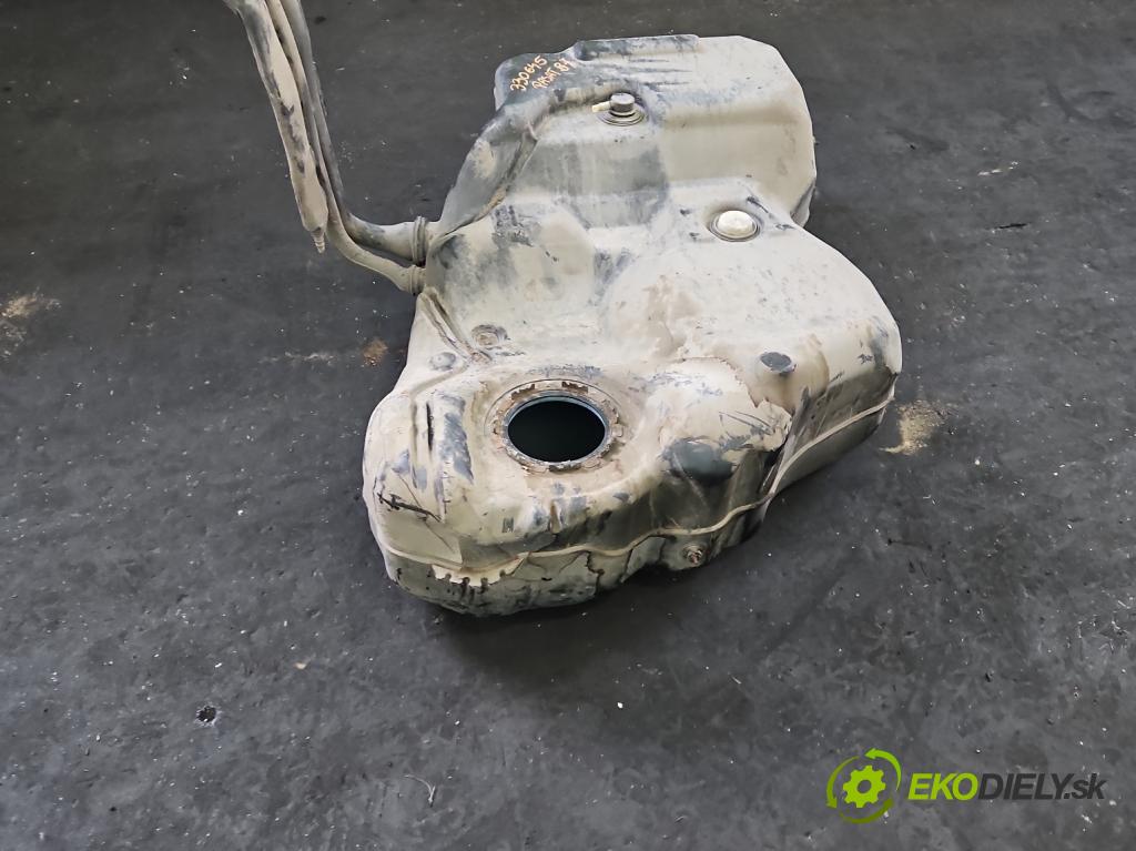 Vw Passat B7 2010-2014 2.0 TSI 211KM automatic 155 kW 1984 cm3 5- Nádrž: palivo  (Palivová nádrž)