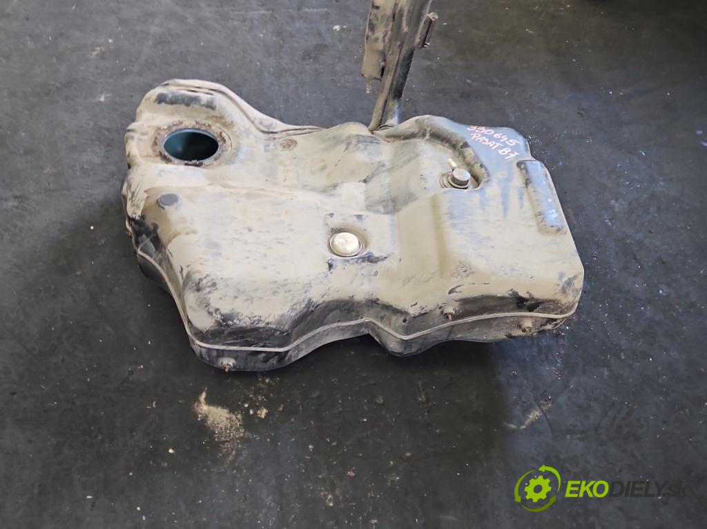 Vw Passat B7 2010-2014 2.0 TSI 211KM automatic 155 kW 1984 cm3 5- Nádrž: palivo  (Palivová nádrž)