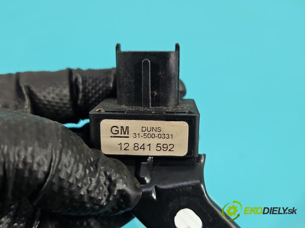 Opel Insignia A 2008-2017 2.0 T 220KM automatic 162 kW 1998 cm3 5- snímač pozastavení: 12841592