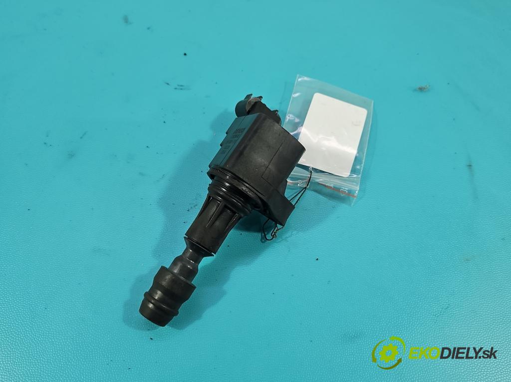 Opel Insignia A 2008-2017 2.0 T 220KM automatic 162 kW 1998 cm3 5- cievka zapaľovacia 12629646 (Zapaľovacia cievka)