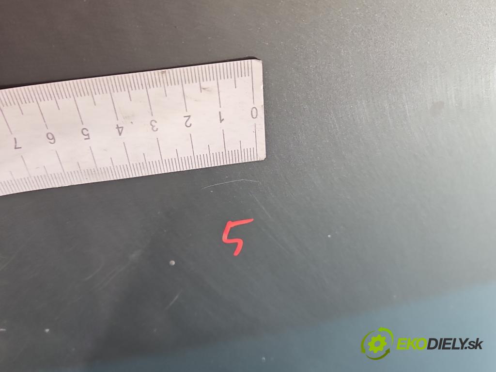 Toyota Avensis I T22 1997-2003 1.6 vvti 110 HP manual 81 kW 1598 cm3 4- kapota predná