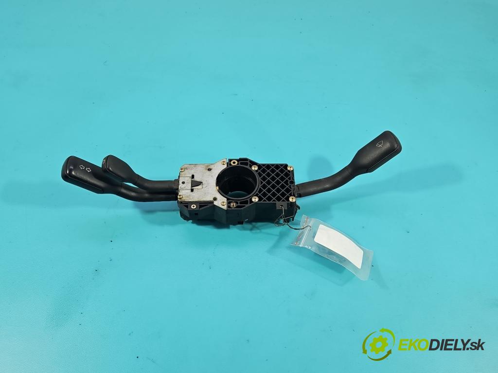 Audi A4 B5 1994-2001 1.8 20V (ADR) 125 HP manual 92 kW 1781 cm3 4- prepínač komplex: 8D0953503 (Prepínacie páčky pod volantom)