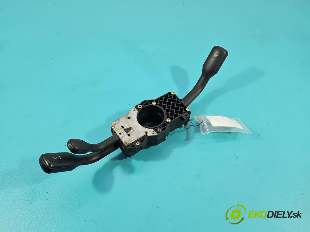 Audi A4 B5 1994-2001 1.8 20V (ADR) 125 HP manual 92 kW 1781 cm3 4- prepínač komplex: 8D0953503 (Prepínacie páčky pod volantom)