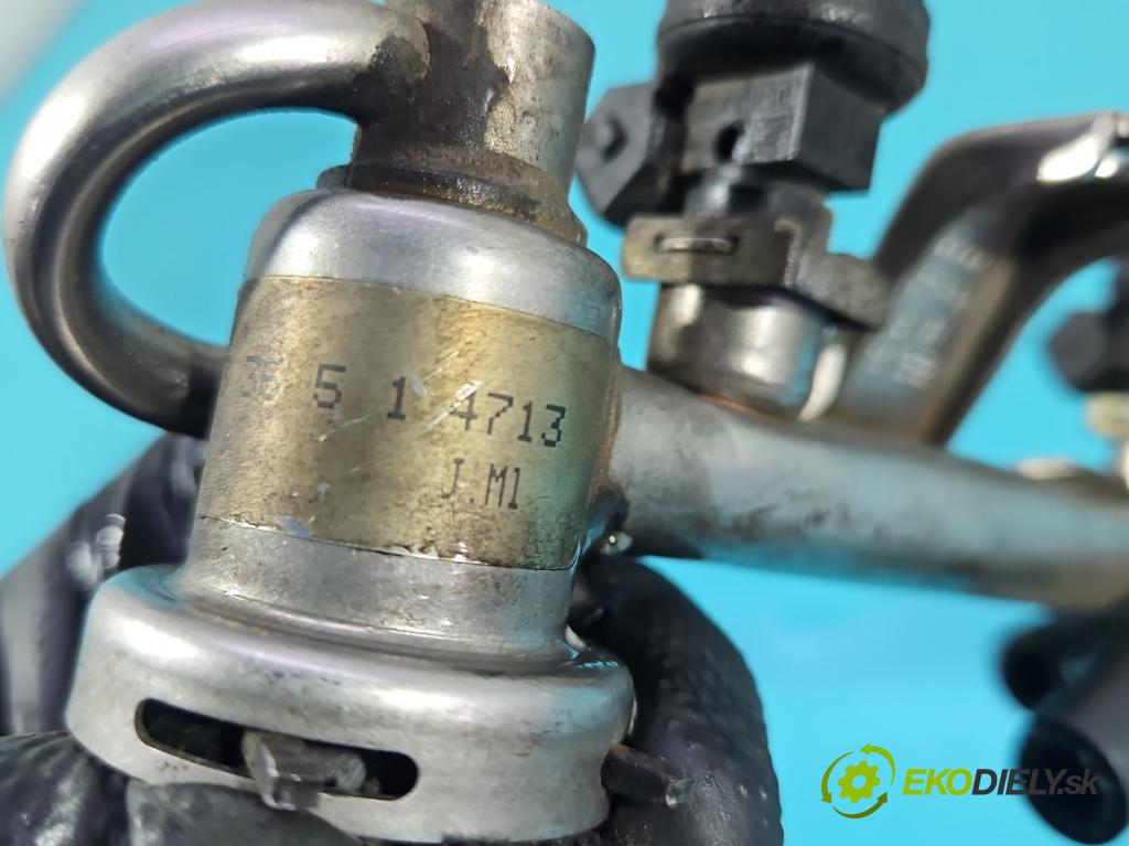 Audi A4 B5 1994-2001 1.8 20V (ADR) 125 HP manual 92 kW 1781 cm3 4- vstrek 058133551A (Vstrekovač paliva)