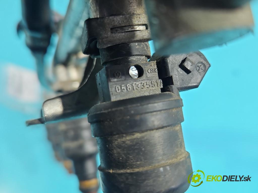 Audi A4 B5 1994-2001 1.8 20V (ADR) 125 HP manual 92 kW 1781 cm3 4- vstrek 058133551A (Vstrekovač paliva)
