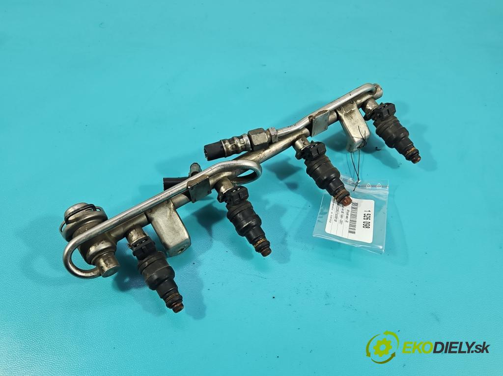 Audi A4 B5 1994-2001 1.8 20V (ADR) 125 HP manual 92 kW 1781 cm3 4- vstrek 058133551A (Vstrekovač paliva)