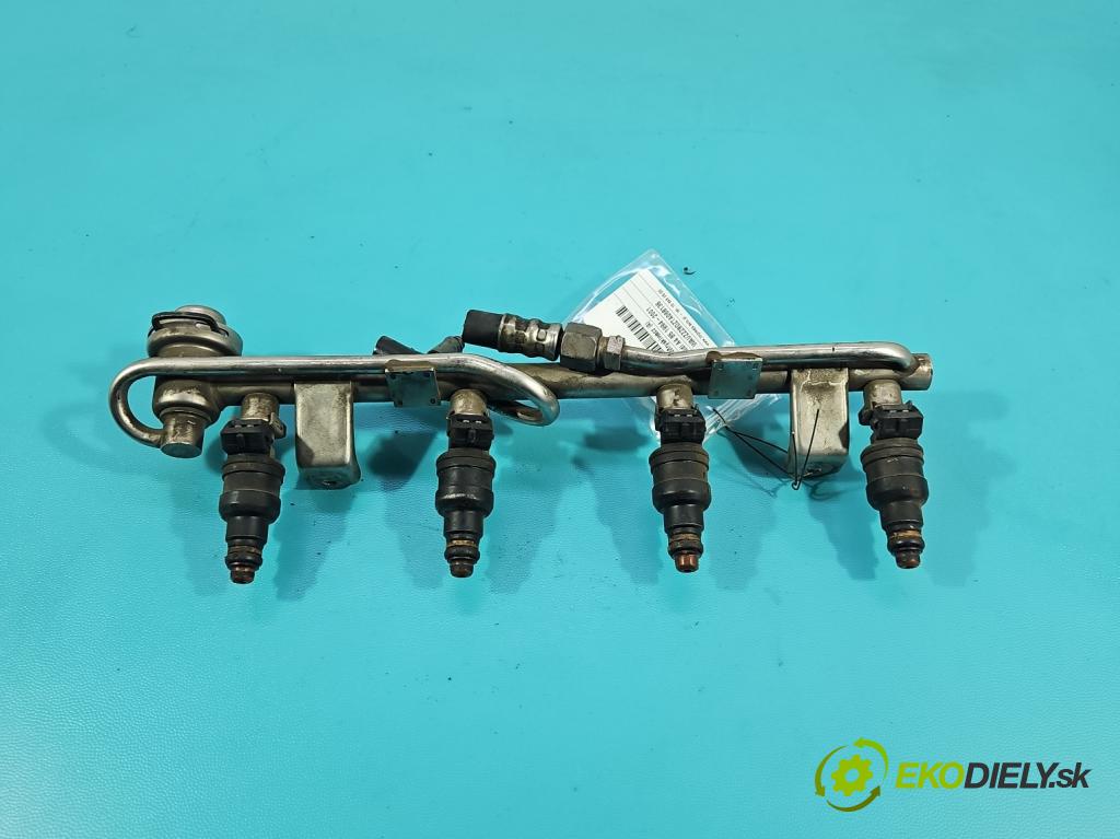 Audi A4 B5 1994-2001 1.8 20V (ADR) 125 HP manual 92 kW 1781 cm3 4- vstrek 058133551A (Vstrekovač paliva)