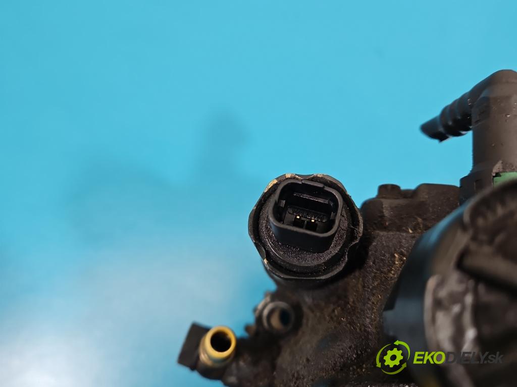 Peugeot 307 2.0 HDI 107 HP manual 79 kW 1997 cm3 5- čerpadlo vstrekovacia 9636818480 (Vstrekovacie čerpadlo)