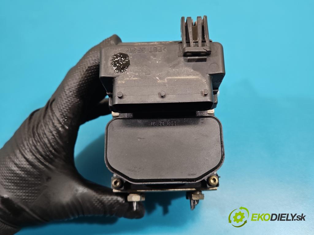 Peugeot 307 2.0 HDI 107 HP manual 79 kW 1997 cm3 5- čerpadlo abs 0273004562 (Pumpa ABS)