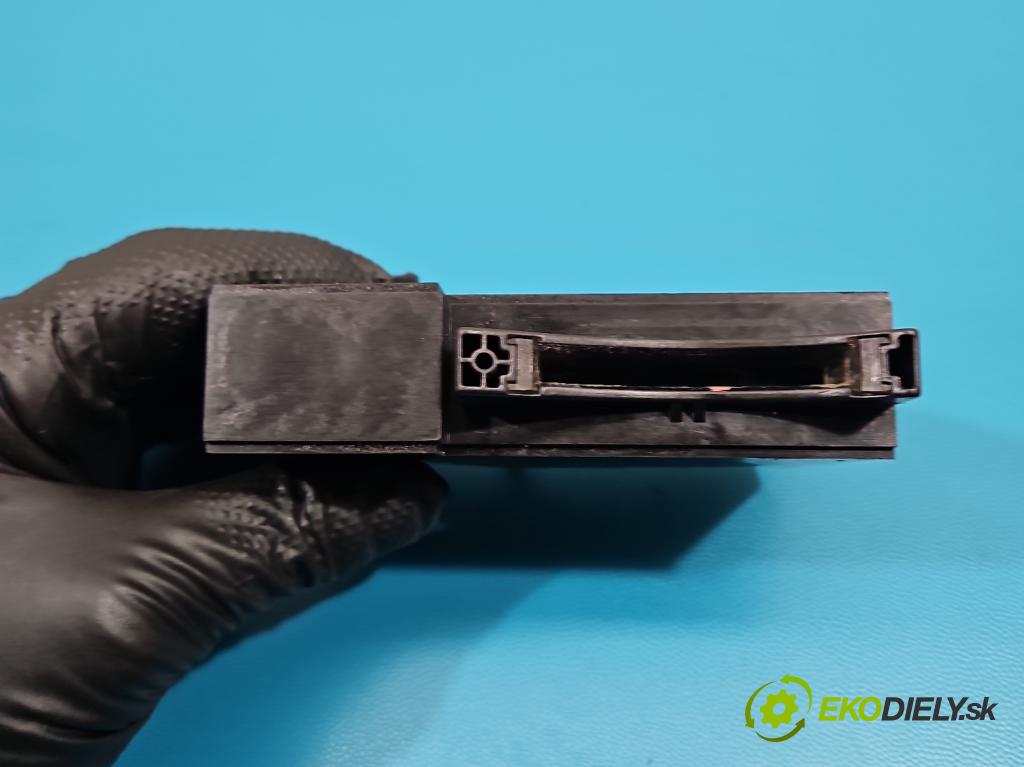 Renault Laguna II 2001-2007 1.9 dci 120 HP manual 88 kW 1870 cm3 5- Čitateľ: kárt