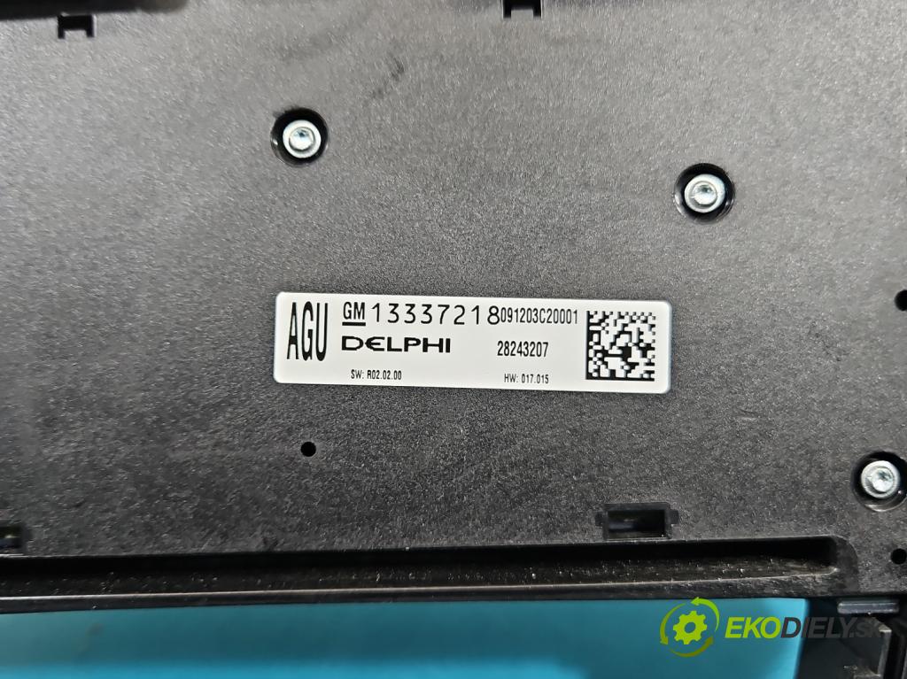 Opel Astra IV 2009-2015 1.4 16V 101 HP manual 74 kW 1398 cm3 5- Radio originál 13334053