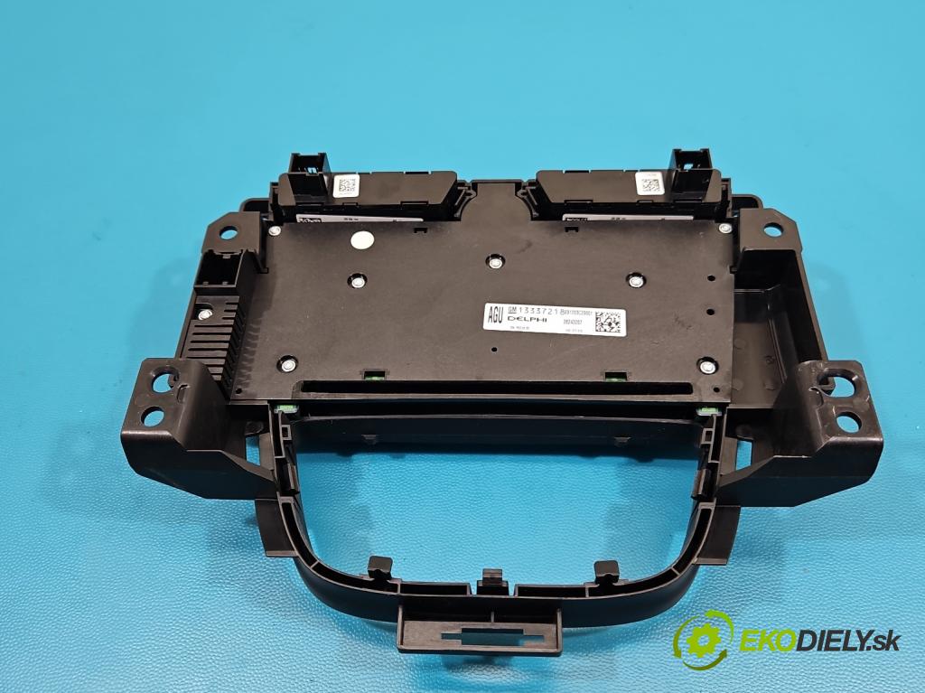 Opel Astra IV 2009-2015 1.4 16V 101 HP manual 74 kW 1398 cm3 5- Radio originál 13334053