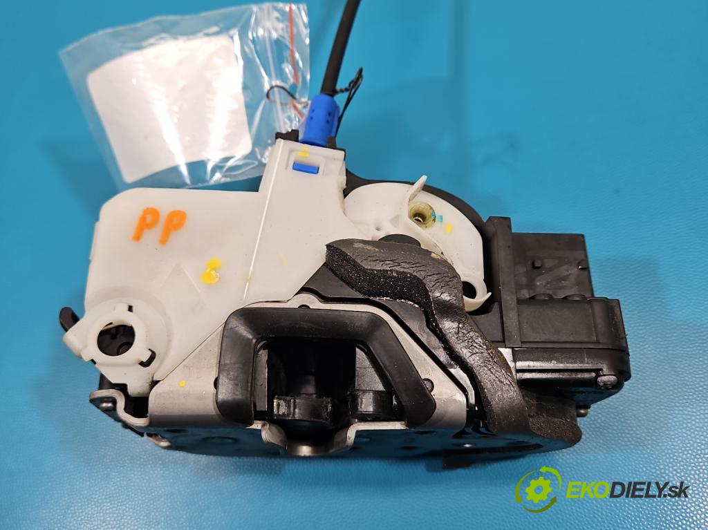 Opel Astra IV 2009-2015 1.4 16V 101 HP manual 74 kW 1398 cm3 5- zámok predné pravý 13503802