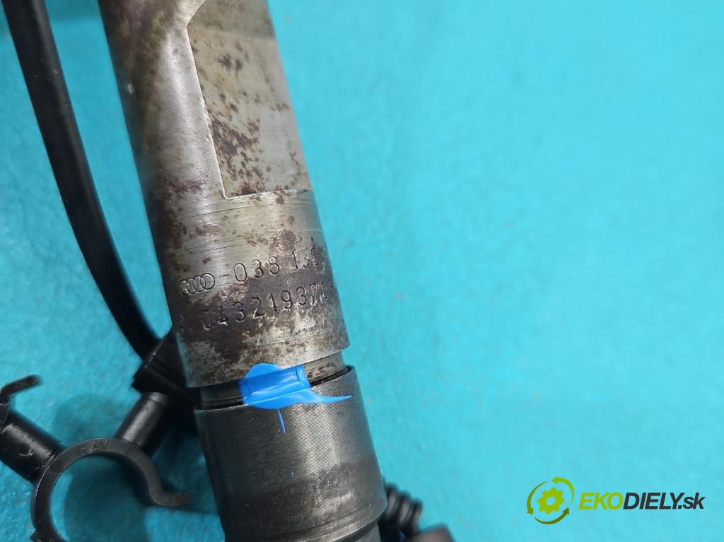 Vw Bora 1.9 TDI 90 HP manual 66 kW 1896 cm3 4- vstrek 038130201F (Vstrekovač paliva)