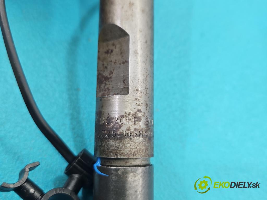 Vw Bora 1.9 TDI 90 HP manual 66 kW 1896 cm3 4- vstrek 038130201F (Vstrekovač paliva)