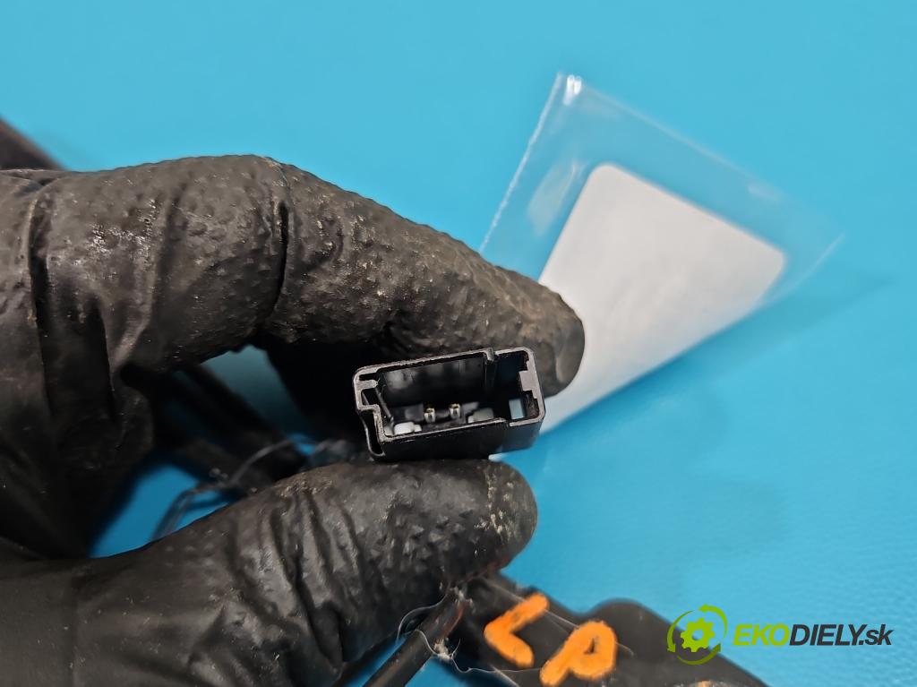 Opel Astra IV 2009-2015 1.4 16V 101 HP manual 74 kW 1398 cm3 5- pas bezpečnosť: predné ľavý