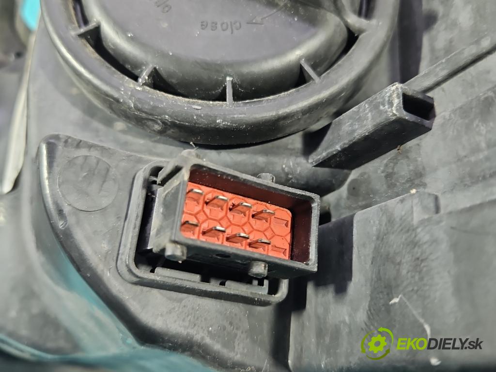 Opel Astra IV 2009-2015 1.4 16V 101 HP manual 74 kW 1398 cm3 5- Reflektor: pravý 13253647 (Svetlo predné pravé)