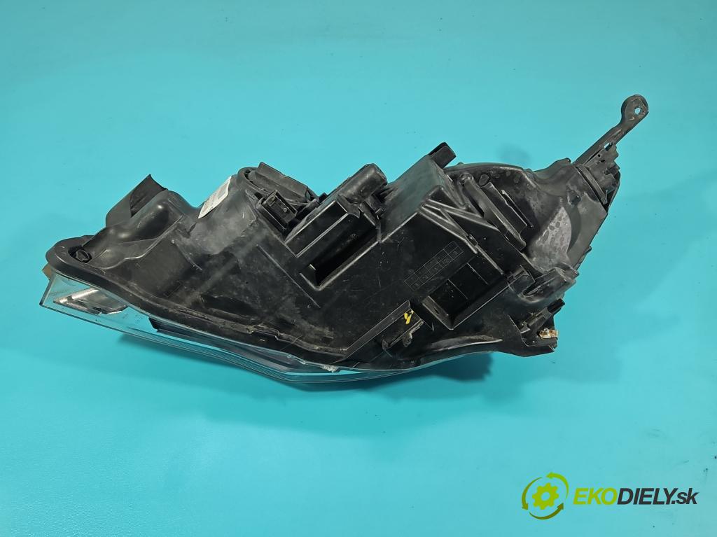 Opel Astra IV 2009-2015 1.4 16V 101 HP manual 74 kW 1398 cm3 5- Reflektor: pravý 13253647 (Svetlo predné pravé)