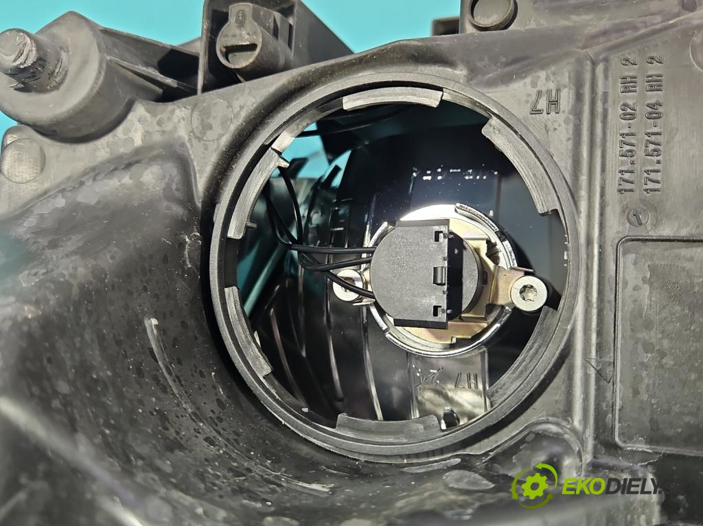 Opel Astra IV 2009-2015 1.4 16V 101 HP manual 74 kW 1398 cm3 5- Reflektor: pravý 13253647 (Svetlo predné pravé)