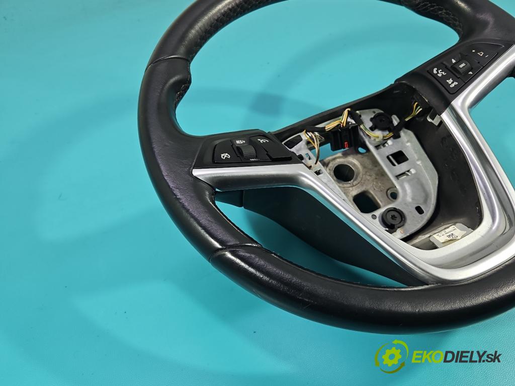 Opel Astra IV 2009-2015 1.4 16V 101 hp manual 74 kW 1398 cm3 5- volant 13305818 (Volant)