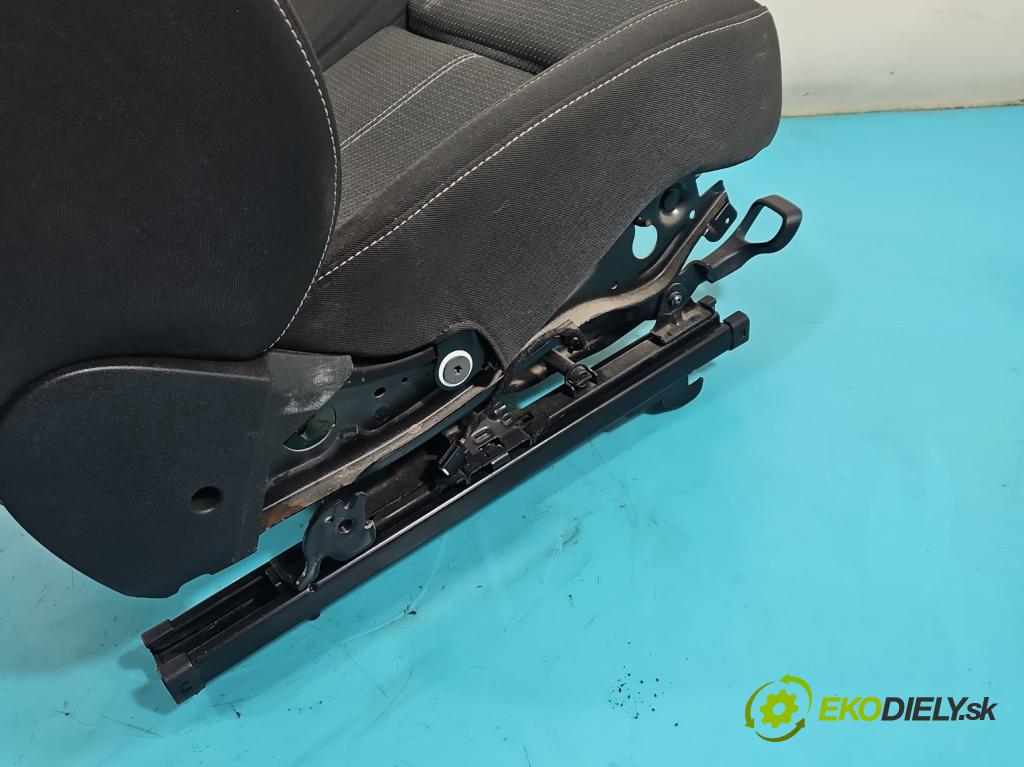 Opel Astra IV 2009-2015 1.4 16V 101 HP manual 74 kW 1398 cm3 5- sedačke: komplet