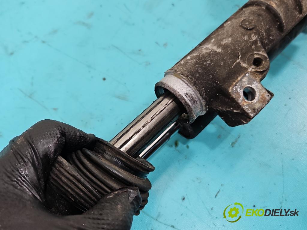 Citroen Xsara Picasso 2.0 HDI 90 hp manual 66 kW 1997 cm3 5- řízení volant 96307307