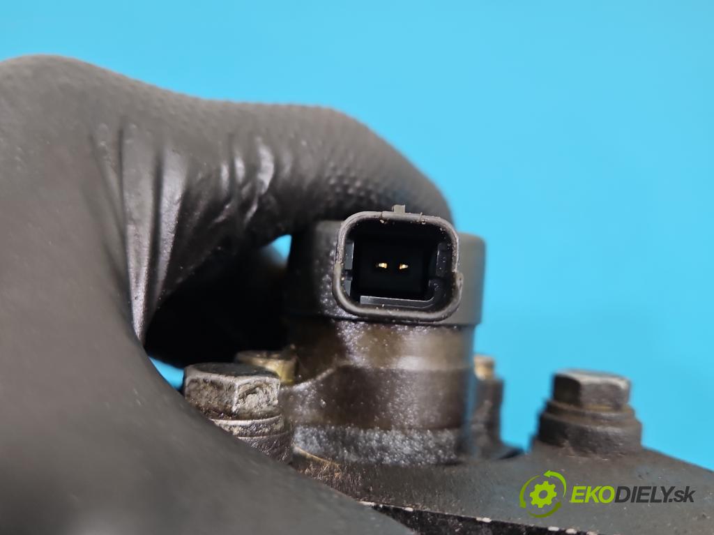 Citroen Xsara Picasso 2.0 HDI 90 HP manual 66 kW 1997 cm3 5- čerpadlo vstrekovacia 0445010010 (Vstrekovacie čerpadlo)