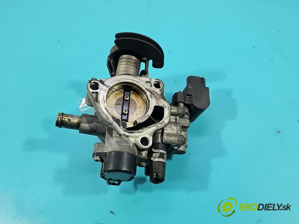 Toyota Avensis I T22 1997-2003 1.6 vvti 110 HP manual 81 kW 1598 cm3 4- klapka 22270-22050 (Škrtiaca klapka)