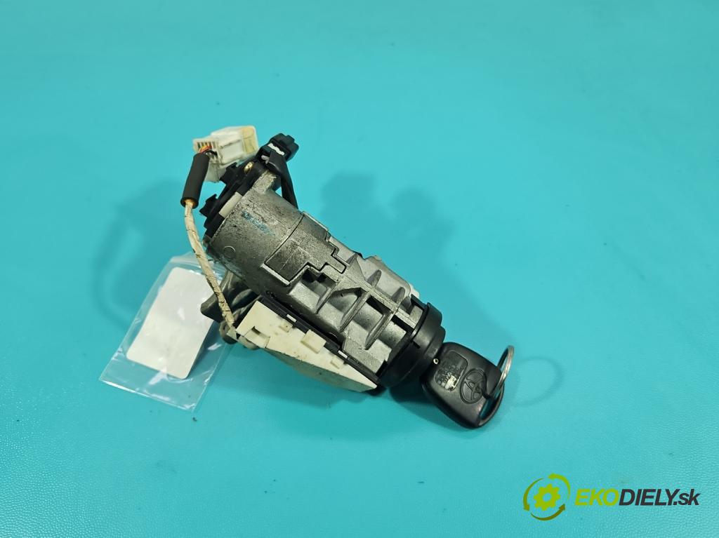 Toyota Avensis I T22 1997-2003 1.6 vvti 110 HP manual 81 kW 1598 cm3 4- Spínačka 73653512 (Spínacia skrinka)